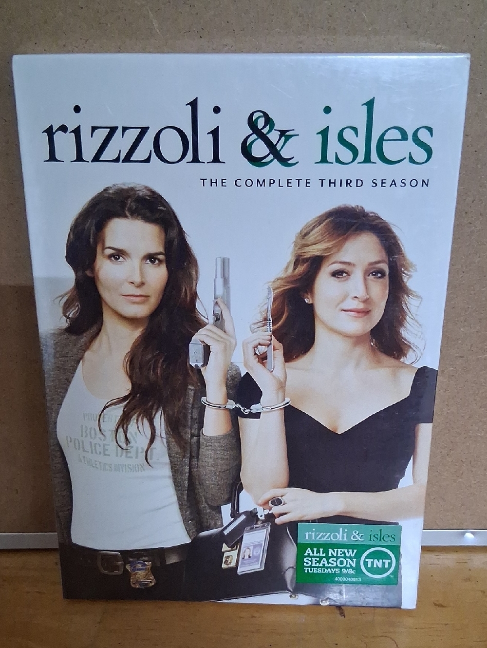 Rizzoli & Isles The Complete Third Season DVD - White & Green Artwork